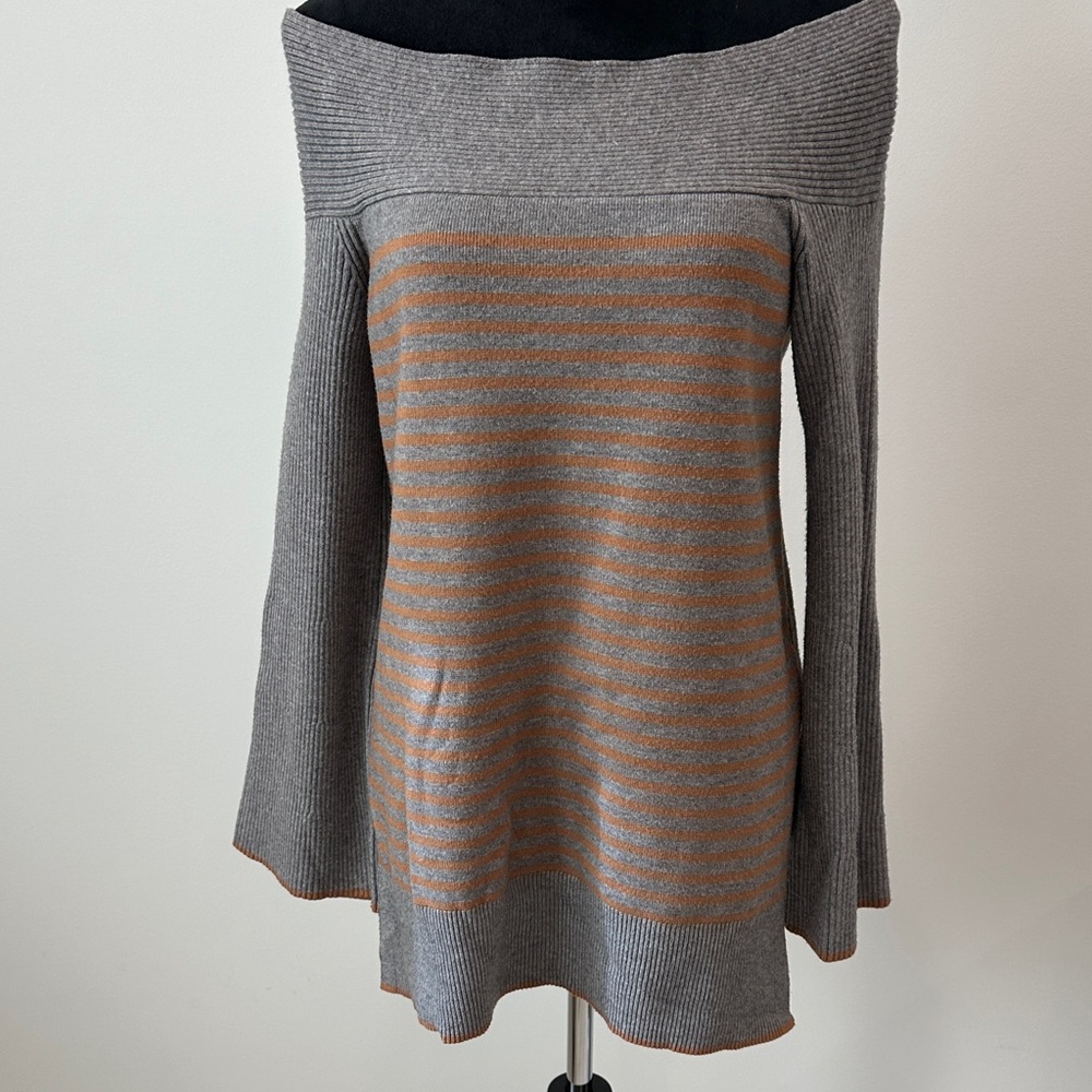 Anthropologie Off-Shoulder Stretch Kint Sweater - Gray and Orange Stripes